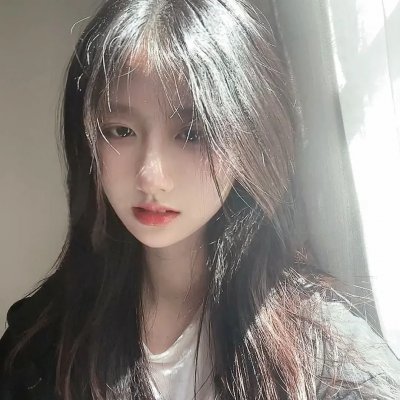 壁花女孩梦游中